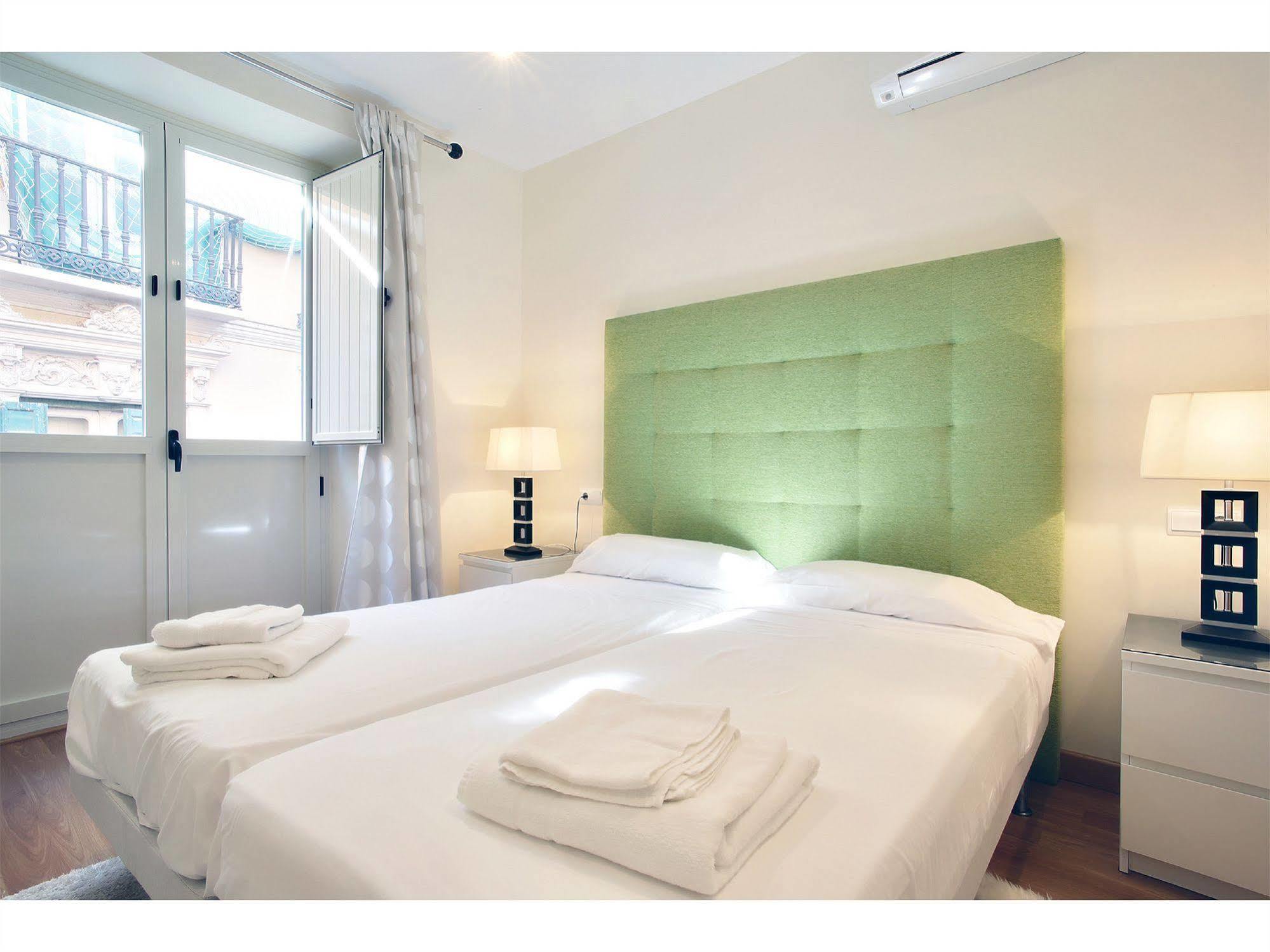 Apartamentos Unisierra Malaga Ngoại thất bức ảnh