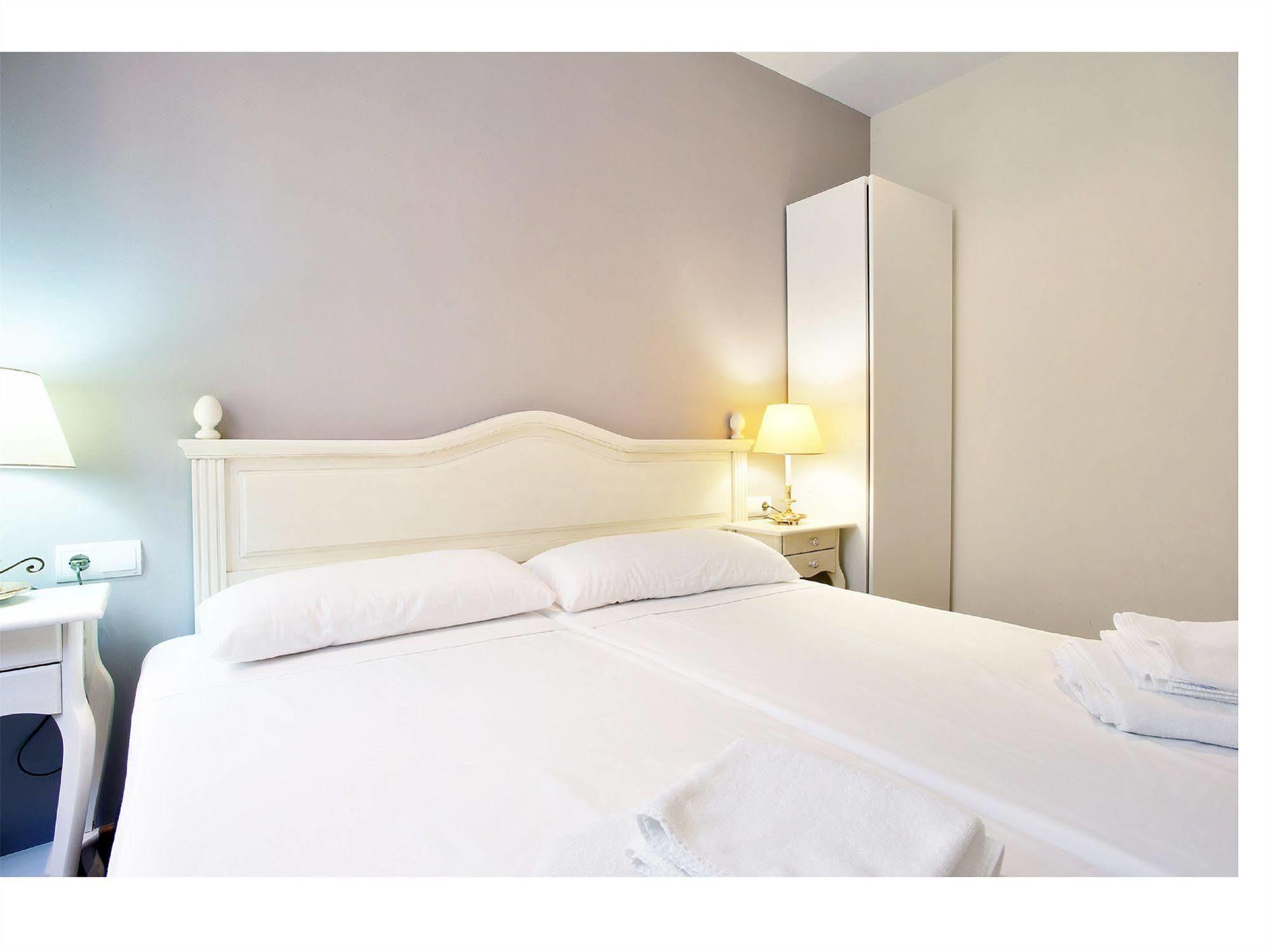 Apartamentos Unisierra Malaga Ngoại thất bức ảnh