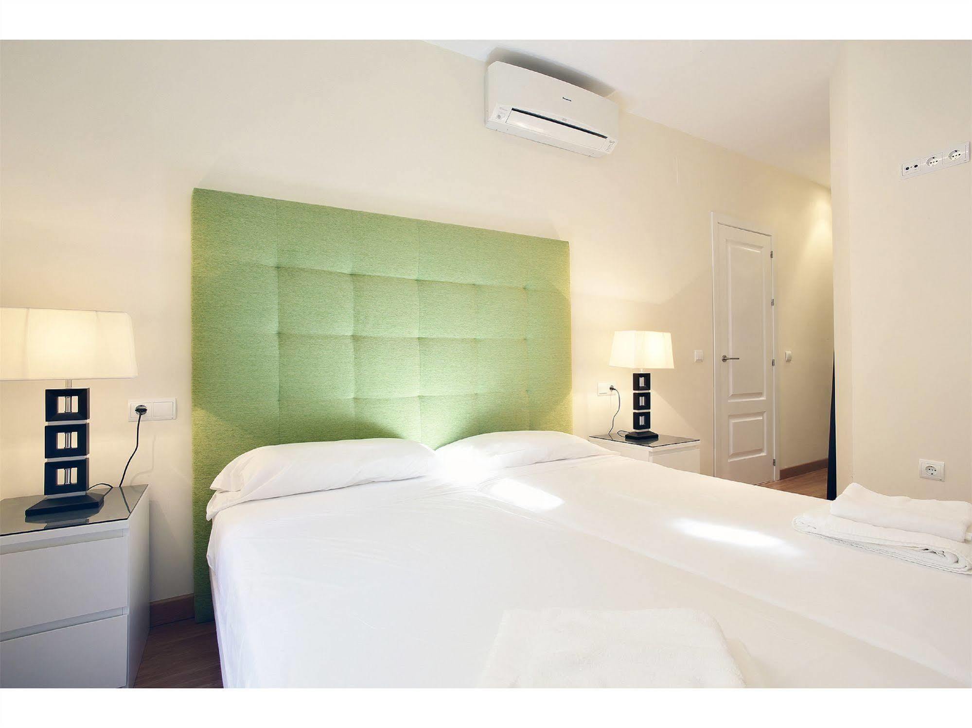 Apartamentos Unisierra Malaga Ngoại thất bức ảnh